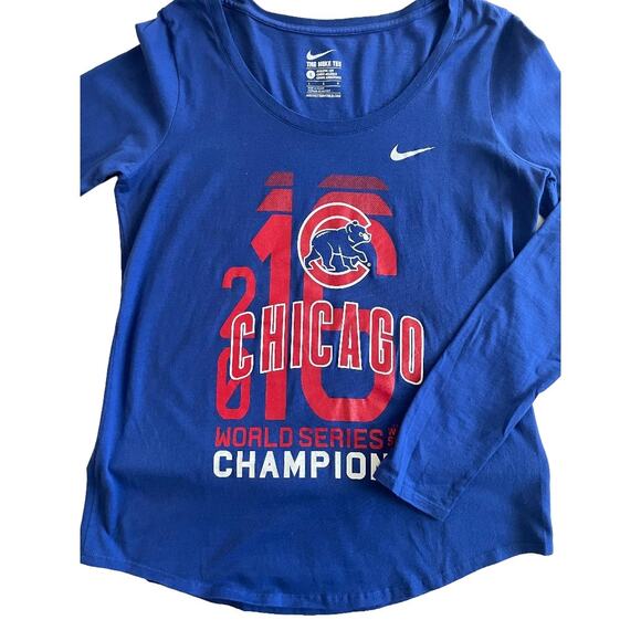 Cubs Woman's 2016 World Series The Nike Tee Size Large‎ - Picture 1 of 5